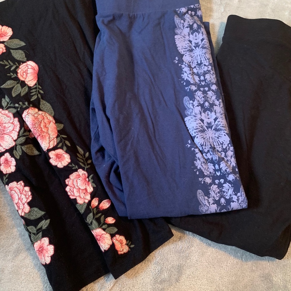 Torrid leggings size 2 Bundle